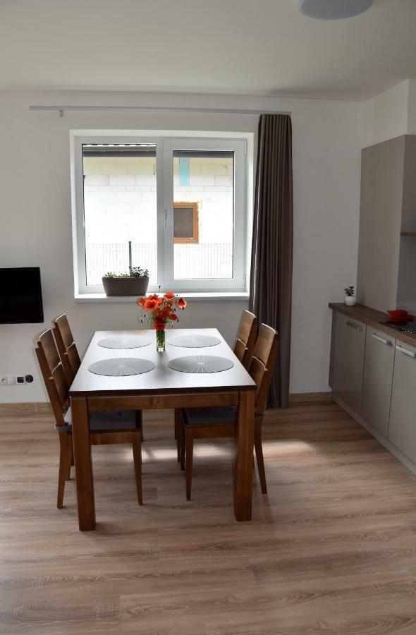 Elemir Apartment Besenova Ngoại thất bức ảnh